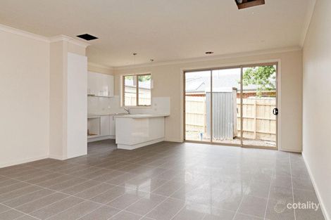 2/51 Mount View Pde, Croydon, VIC 3136