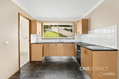 Property photo of 2 Willandra Place Koonawarra NSW 2530