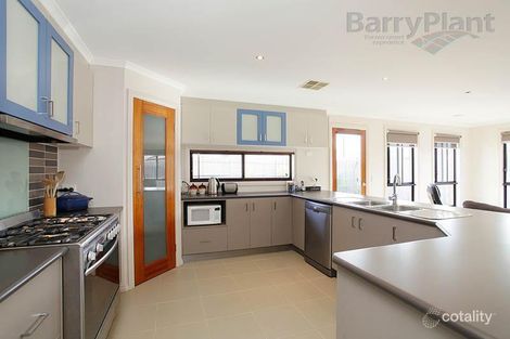 Property photo of 30 Christina Crescent Kurunjang VIC 3337
