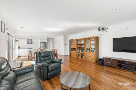 Property photo of 14 Toucan Road Tarneit VIC 3029