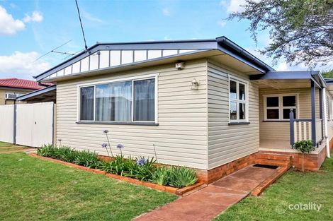 284 Tor St, Rockville, QLD 4350