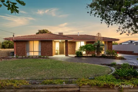 32 Macquarie St, Moana, SA 5169