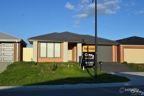 Property photo of 4 Willowtree Drive Pakenham VIC 3810