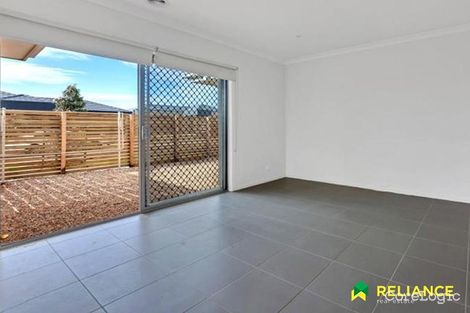 Property photo of 16 Muswell Walk Wyndham Vale VIC 3024