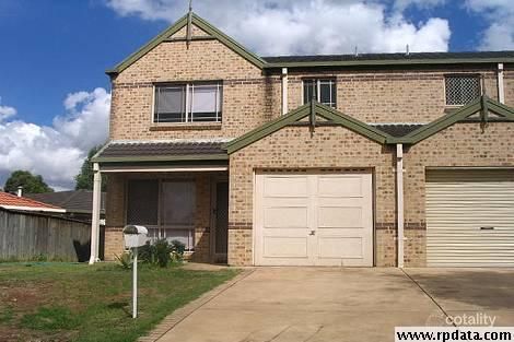 Property photo of 21 Melaleuca Grove Greenacre NSW 2190