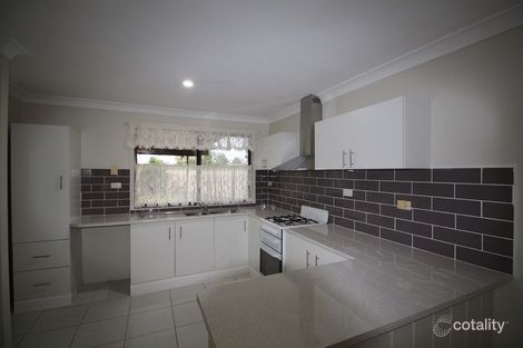 Property photo of 11 Lawton Place Oakhurst NSW 2761