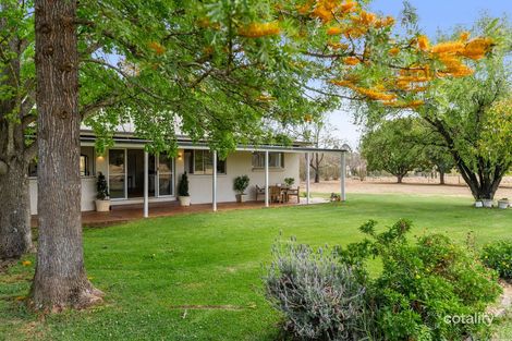 9617 New England Hwy, Geham, QLD 4352
