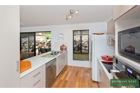 Property photo of 45 Lagoon Crescent Bellbowrie QLD 4070