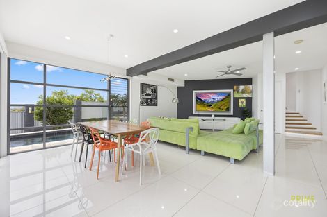 Property photo of 41 Sandy View Drive Nikenbah QLD 4655