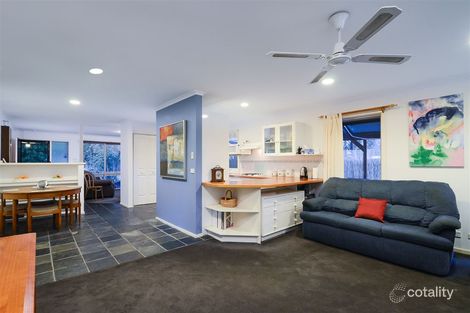 Property photo of 2 The Glen Carrum Downs VIC 3201
