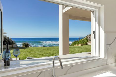 Property photo of 4/99 Ocean View Drive Wamberal NSW 2260