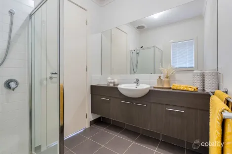 Property photo of 3 Somersby Road Craigieburn VIC 3064