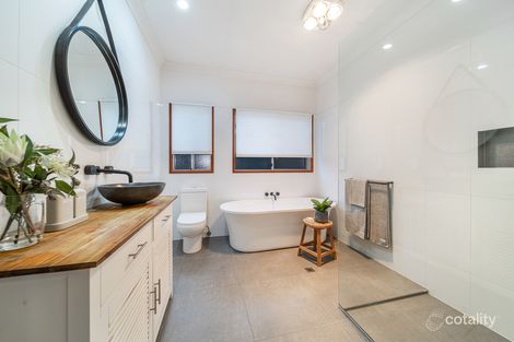 Property photo of 23 Chesterton Crescent Sippy Downs QLD 4556