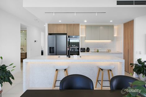 Property photo of 53/20 Executive Drive Burleigh Waters QLD 4220