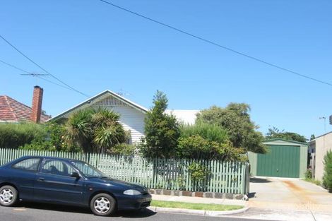 17 Farm St, Newport, VIC 3015