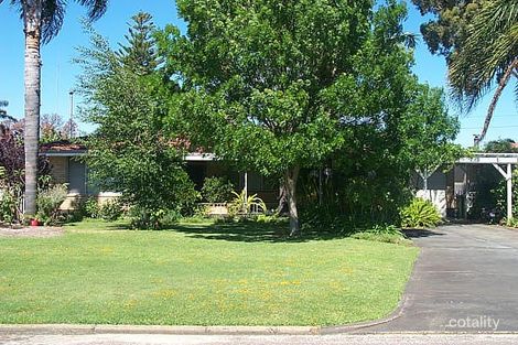 6 Haslemere Way, Morley, WA 6062