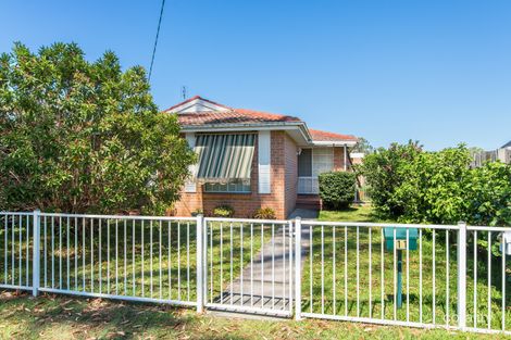 11 Balaclava Ave, Blackwall, NSW 2256