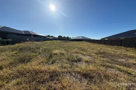 Property photo of 9 Acacia Circuit Parkes NSW 2870