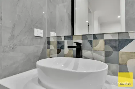 Property photo of 6 Eloara Street Tarneit VIC 3029
