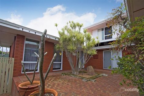 Property photo of 8 Clevedon Way Karrinyup WA 6018
