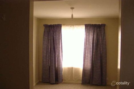 Property photo of 18 Roberts Street Macquarie ACT 2614