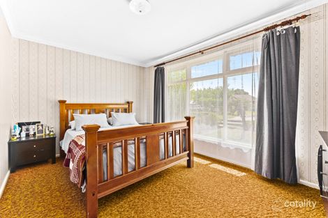 Property photo of 36 Parkland Avenue Hampton Park VIC 3976