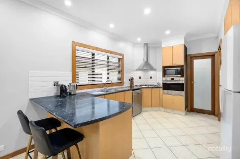 Property photo of 30 Cornwell Road Allambie Heights NSW 2100