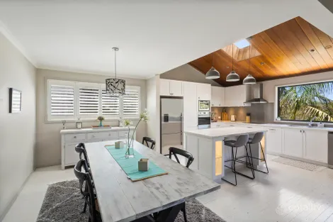 Property photo of 40 Jervis Drive Illawong NSW 2234