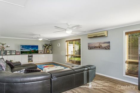 Property photo of 5 McKellar Close Point Clare NSW 2250