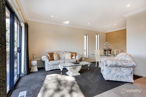 Property photo of 71 Bruce Street Mount Waverley VIC 3149