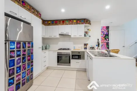 Property photo of 10/209 Marsden Road Kallangur QLD 4503