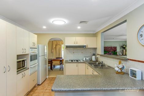 Property photo of 5 McKellar Close Point Clare NSW 2250