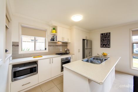 Property photo of 29 Derwent Way West Wodonga VIC 3690