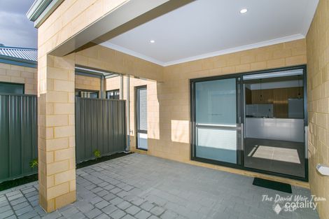 Property photo of 3D Oakney Avenue Nollamara WA 6061