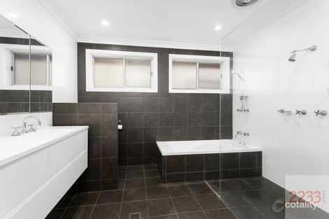 Property photo of 5 Holmlea Place Engadine NSW 2233