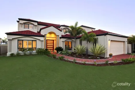 8 Champagne Bvd, Helensvale, QLD 4212