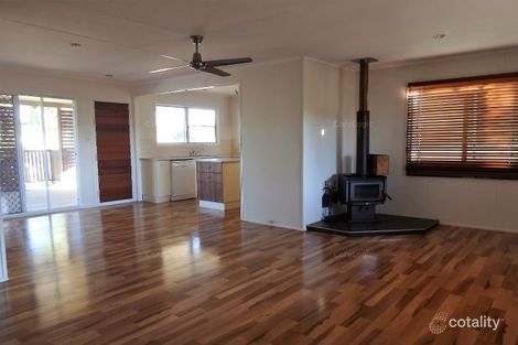 Property photo of 16 Winterer Crescent Dysart QLD 4745