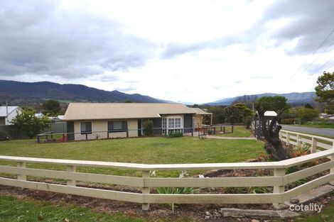 1 Mountain Ave, Mount Beauty, VIC 3699