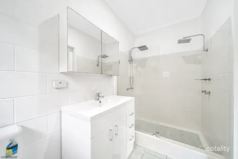 Property photo of 77 Bathurst Drive Bentley Park QLD 4869