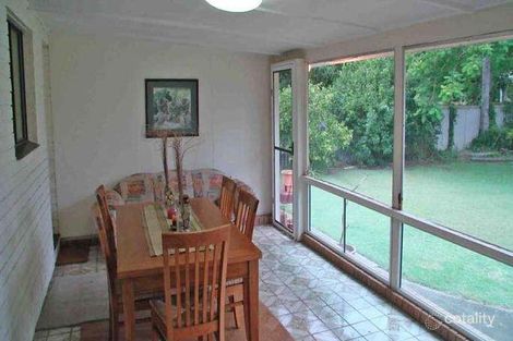 Property photo of 10 Dunnes Avenue Hope Island QLD 4212