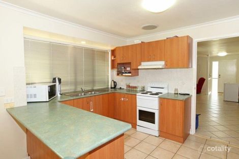 122 Corser St, Point Vernon, QLD 4655