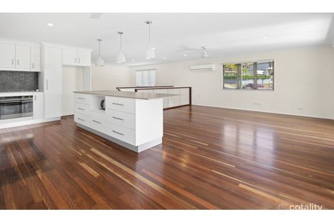 Property photo of 11 Palm Drive Cannonvale QLD 4802