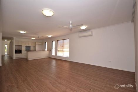 Property photo of 28 Currawinya Court Bushland Beach QLD 4818