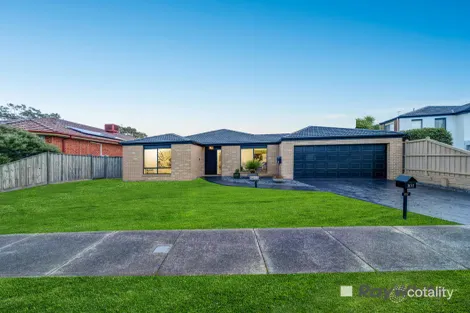101 Robinswood Pde, Narre Warren South, VIC 3805