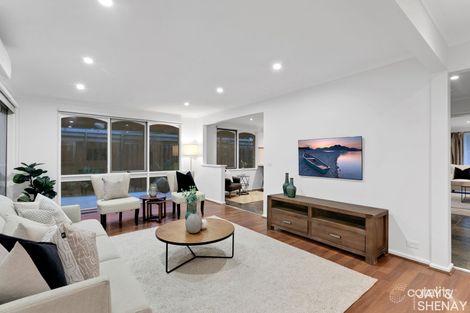 Property photo of 2 Belsize Court Endeavour Hills VIC 3802