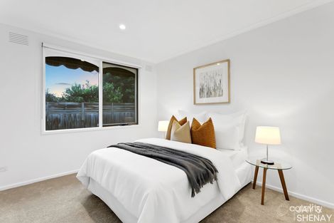 Property photo of 2 Belsize Court Endeavour Hills VIC 3802
