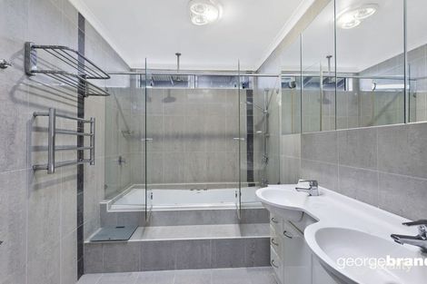 Property photo of 17 Lake Road Tuggerah NSW 2259