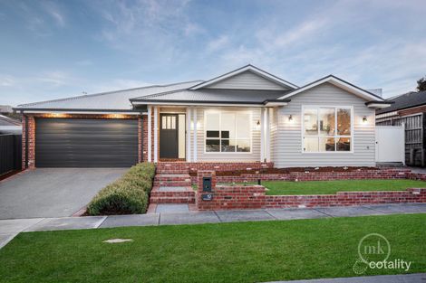19 Fuschia Gr, South Morang, VIC 3752
