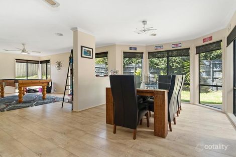 Property photo of 1 Sandalwood Grove Carrum Downs VIC 3201