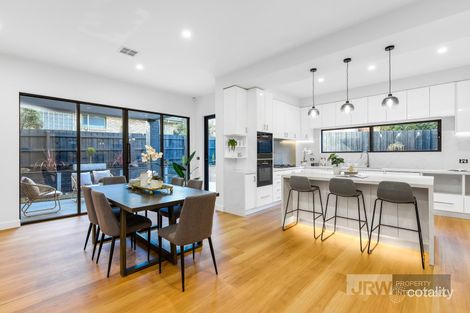 Property photo of 5 Renmark Court Vermont South VIC 3133